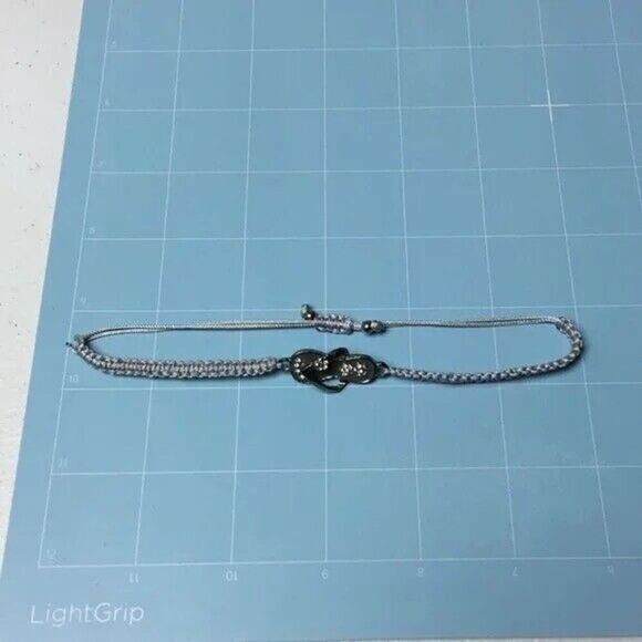 Rhinestone Sandal Bracelet Adjustable Cord Gray Flip Flop Charm Hawaii Souvenir - Picture 3 of 4